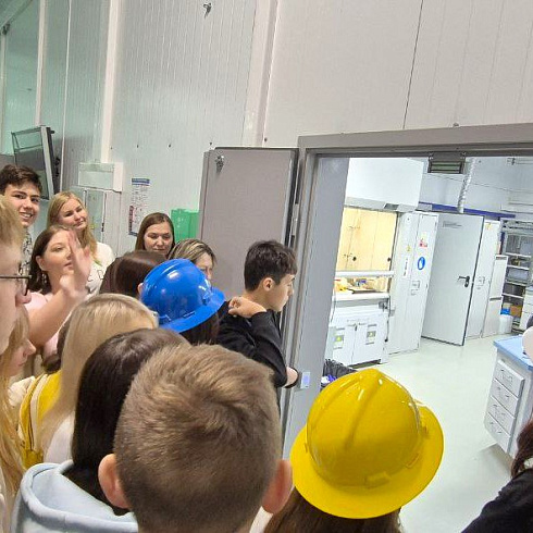 Метрология в действии: ученики метрологического класса окунулись в мир высоких технологий нефтедобычи